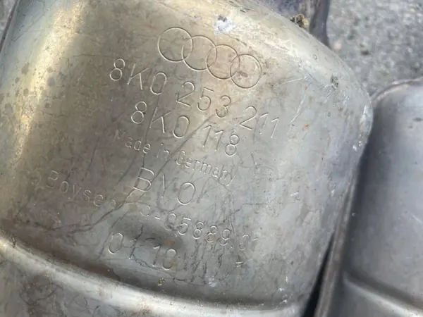 VW AUDI Pakoputken Vaimennin OEM 8K0253211 8K0118 image 3