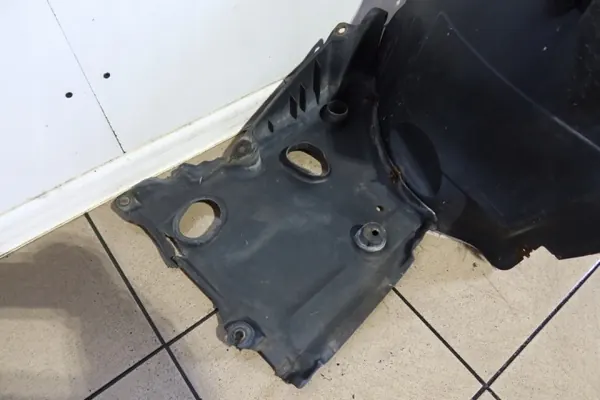 Mercedes CL Etu Oikea Pyöränkaari OEM A2156980830 image 4