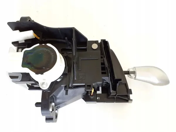Levier de vitesse Toyota OEM 75C803 pour Prius+ 2012 image 4
