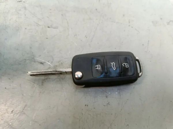 Clé VW Passat B7 OEM 5K0906866 - Occasion image 10