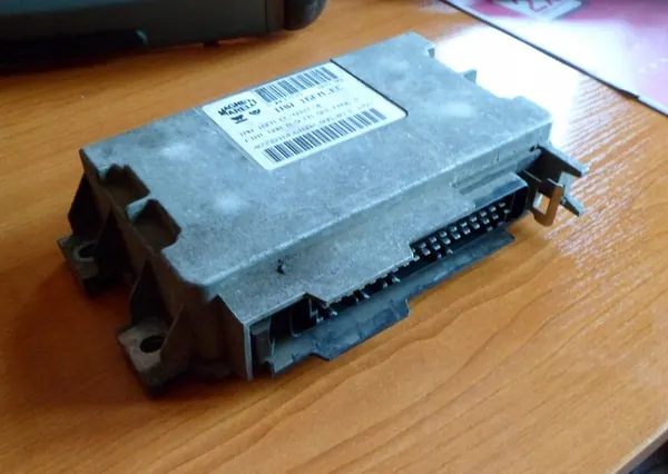 Unité de contrôle moteur Fiat Seicento 0.9 IMMO OFF IAW 16FM.EC image 2