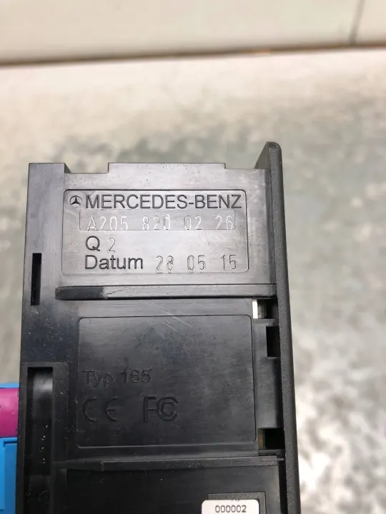 USB-anslutning OEM A2058200226 för Mercedes image 4