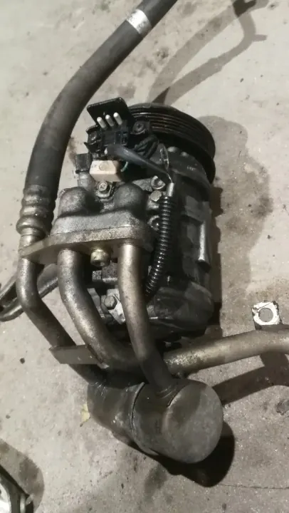 OEM 1021312035 Ilmastointipumpun Kiinnike Mercedes W124 image 4
