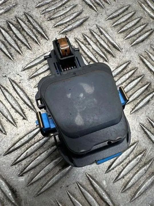 Mercedes-Benz OE A2139005611 Rain Sensor Module image 2