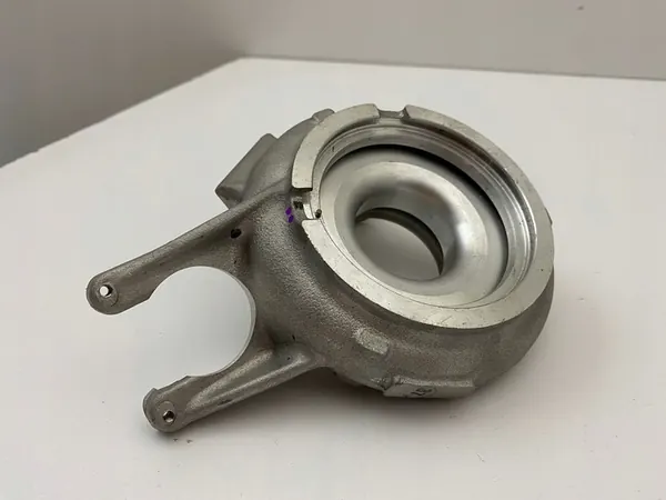 MINI F54 F55 F56 F57 Carcaça do Compressor image 3