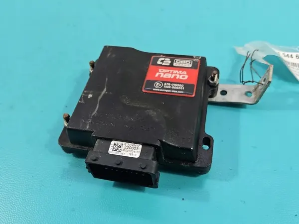 Controlador GLP OEM 67R-016560 110R-006561 Usado image 2