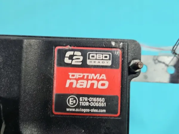 Controlador GLP OEM 67R-016560 110R-006561 Usado image 6