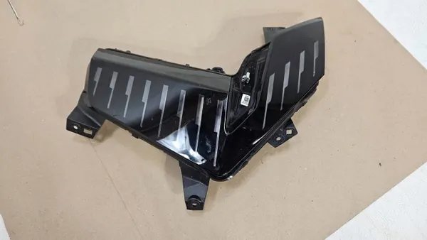 OEM 266002703R Lámpara DRL Derecha para Renault Clio V image 3