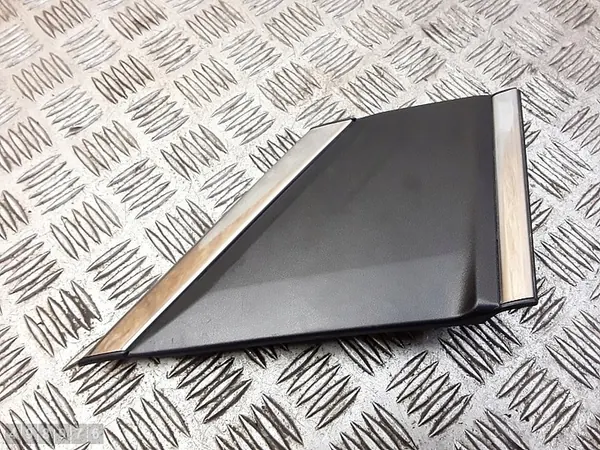 Garniture de pilier Mitsubishi Eclipse Cross 2023 7407a486 image 2