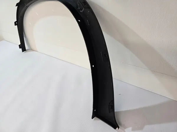 BMW X5 E70 Oikea Etulokasuoja 51777158428 image 9