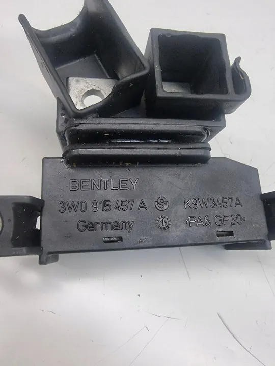 Fusível relé bateria OEM 3W0915457 Bentley Continental image 3