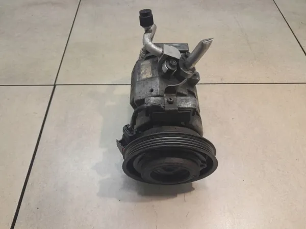 Compresseur AC OEM 05058032AB pour Chrysler PT Cruiser image 2