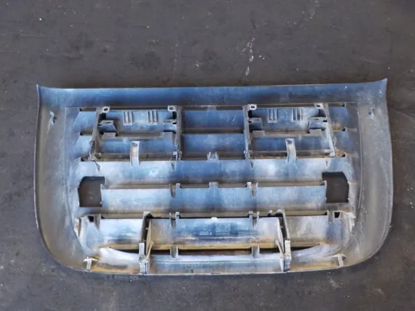DAF Kühlergrill OEM 1635705 - Gebrauchter Zustand image 5