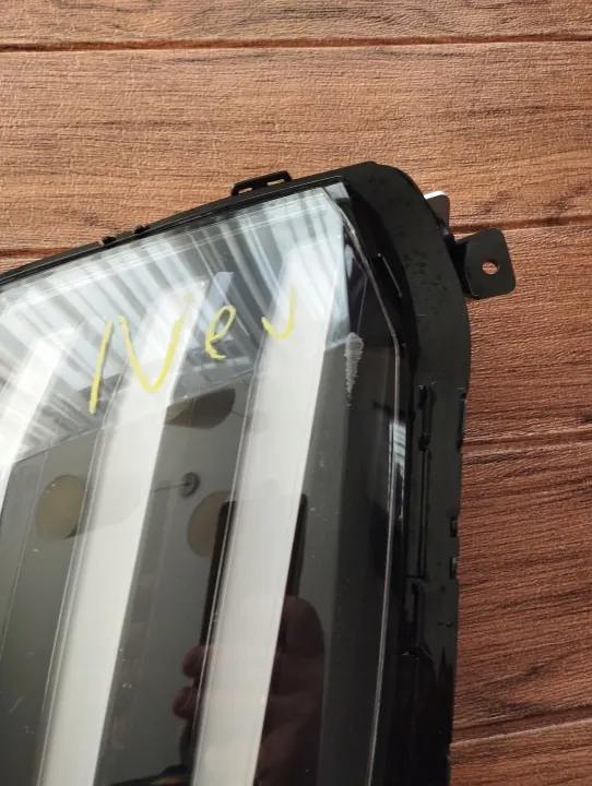 Peugeot 208 II vänster DRL-ljus OEM 985105418002 image 3