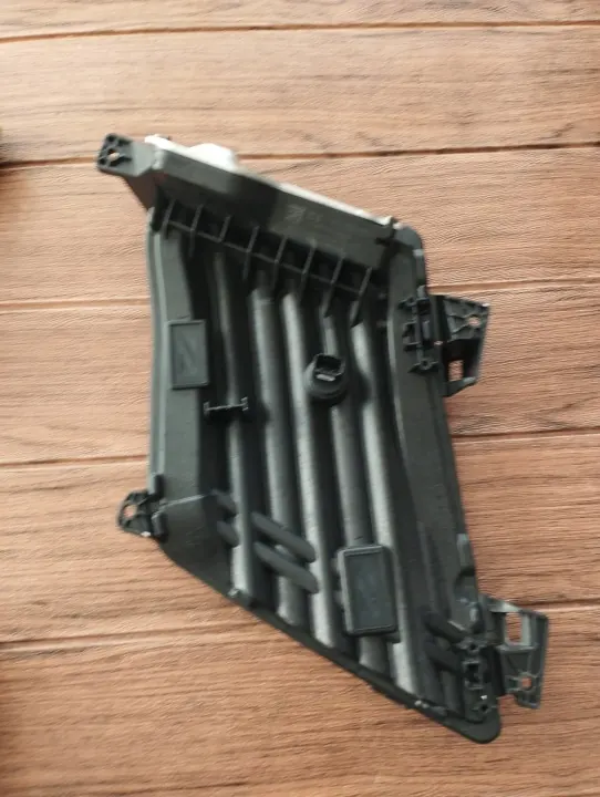 Peugeot 208 II vänster DRL-ljus OEM 985105418002 image 4