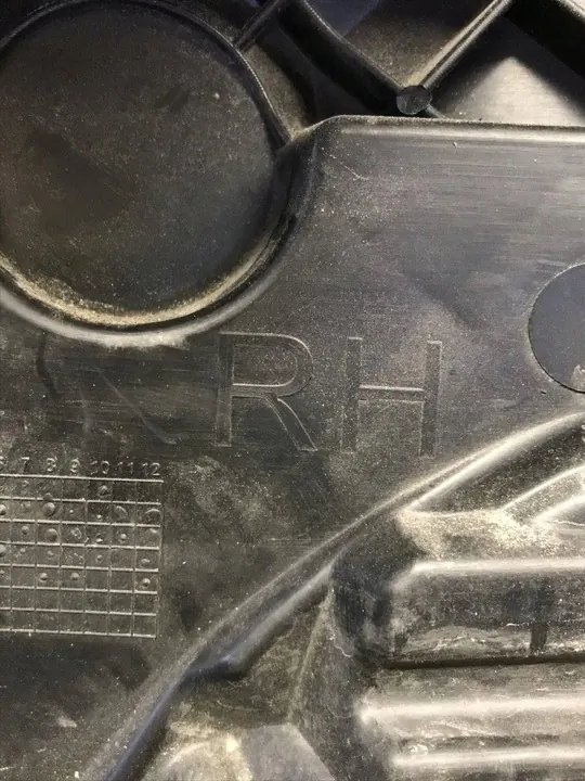 BMW 5 G30 M-PACKAGE SUPPORTO FARI 51118098676 image 5