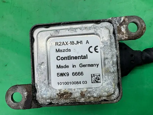 OEM R2AX-18JH1A NOx-anturimoduuli Mazda CX-7:lle image 6
