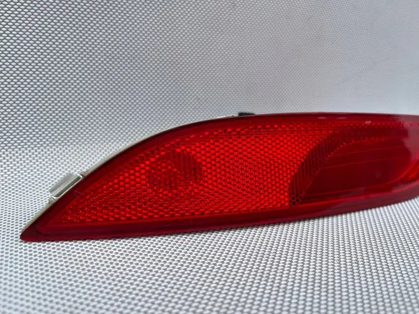 VOLVO V40 Luz de Neblina Traseira Esquerda 31395550 image 2