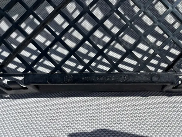 Rejilla de parachoques delantero BMW E60 E61 M-Paket image 8