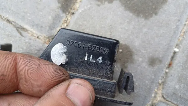 KIA SOUL II 13-19 Luz de Placa Esquerda 92501-B2000 image 3