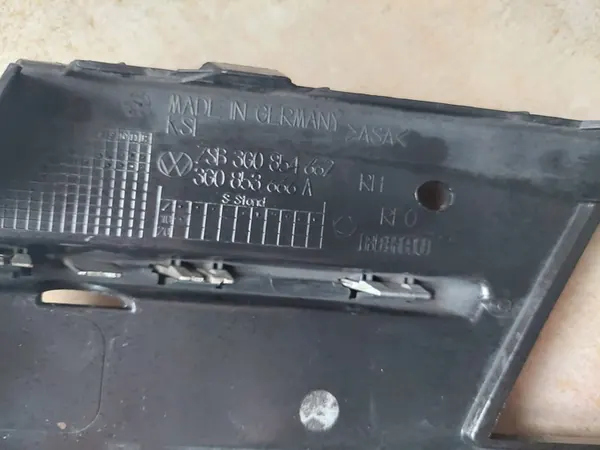 Bumperrooster - Rechts Voor - VW Passat B8 - 2015 - OEM image 7