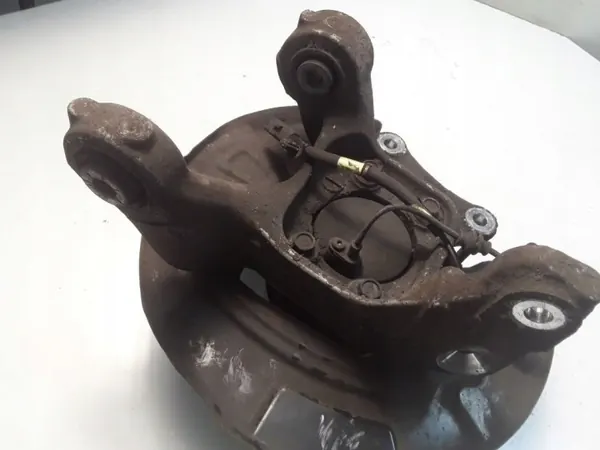 Ford Galaxy Taka pyörännavan OEM 2306523 - Käytetty image 5