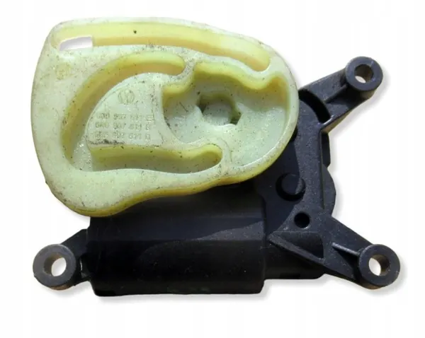 Verwarmingsmotor OEM V3267002 voor Skoda Rapid Spaceback image 2