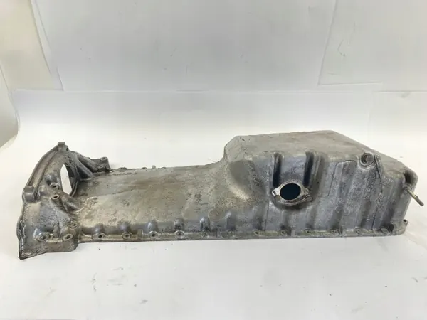 Cárter de aceite usado OEM 1040141302 Mercedes image 6