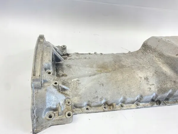 Cárter de aceite usado OEM 1040141302 Mercedes image 9