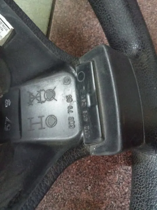 Volante OEM 1T0419091L para VW Passat B6 2007 image 6