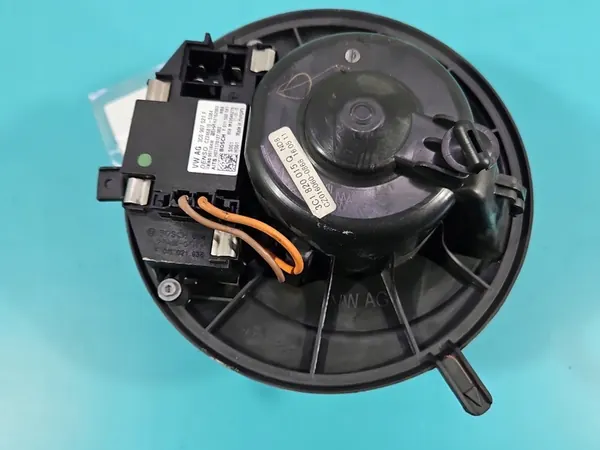 Ventilador VW Passat B7 3C1820015Q image 3