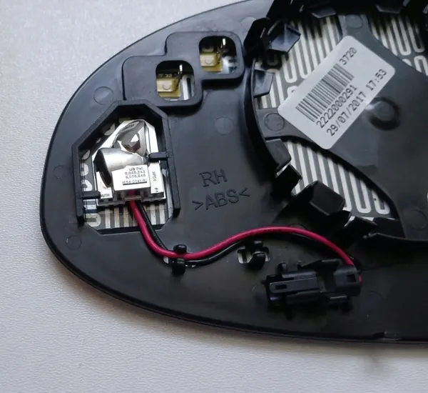 Toyota C-HR Rechter Spiegel-Einsatz OEM - Gebraucht image 3