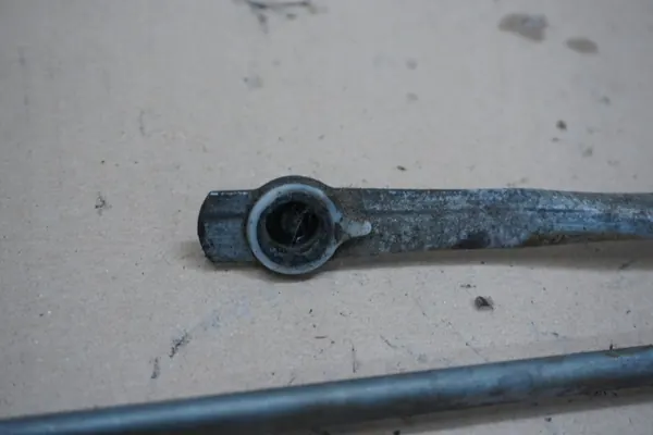 Mecanismo do limpa-vidros dianteiro OEM MAZDA B2500 image 4