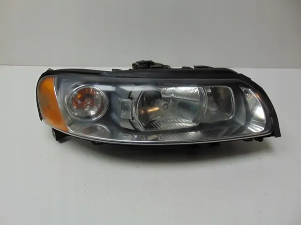 Oikea etu Xenon-ajovalo Volvo V70 II Lift image 2