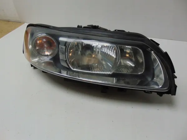 Oikea etu Xenon-ajovalo Volvo V70 II Lift image 4
