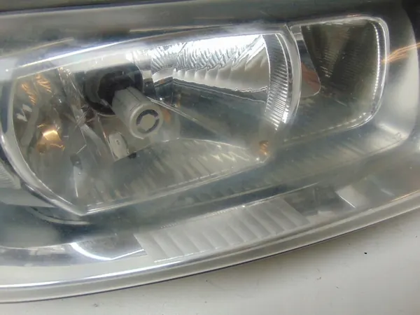 Oikea etu Xenon-ajovalo Volvo V70 II Lift image 5