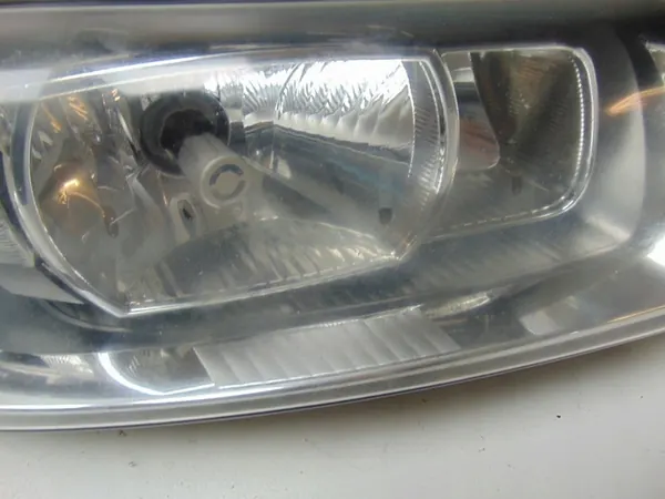 Oikea etu Xenon-ajovalo Volvo V70 II Lift image 6