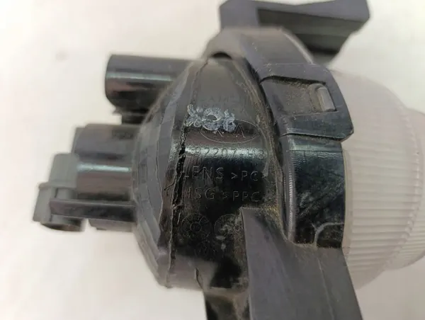 Kia Rio IV YB halogen sumuvalo vasen OEM 92207H8 image 4