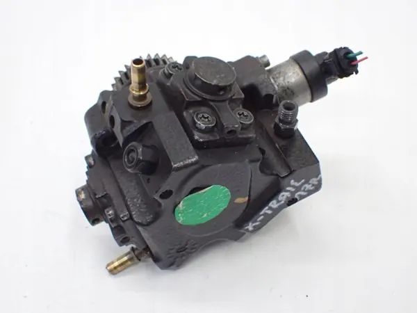 Pompe d'injection OEM 0445010404 pour Nissan X-Trail image 2