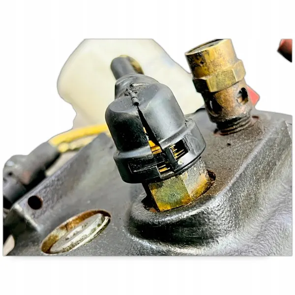 Compressor de ar Volvo usado OEM 23325742 image 2