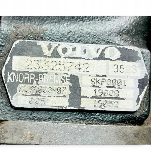 Compressor de ar Volvo usado OEM 23325742 image 4