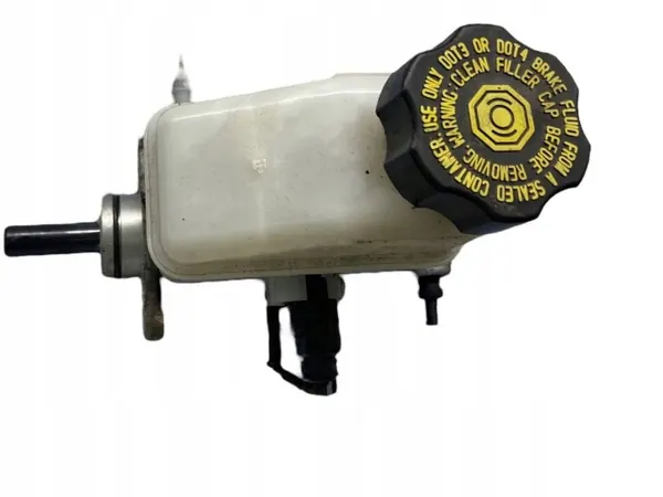 Begagnat Kia-bromsvätskebehållare OEM EE0711160075 image 4