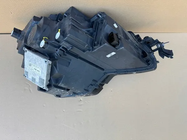 FARO ESQUERDO FULL LED SKODA KAROQ image 5