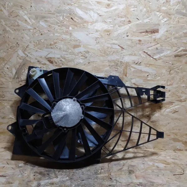 Radiatorventilator Fiat OE OEM 51785225 - Gebruikt image 2