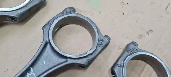 SQ5 80A Q5 LIFT Kolv med Vevstake Vänster 3.0 TFSI OEM 06M198401 image 3