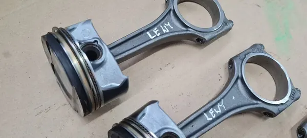 SQ5 80A Q5 LIFT Kolv med Vevstake Vänster 3.0 TFSI OEM 06M198401 image 8