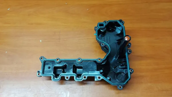 Couvercle de soupape OEM 9848808280 pour Citroen C4 C3 Peugeot 2008 image 10