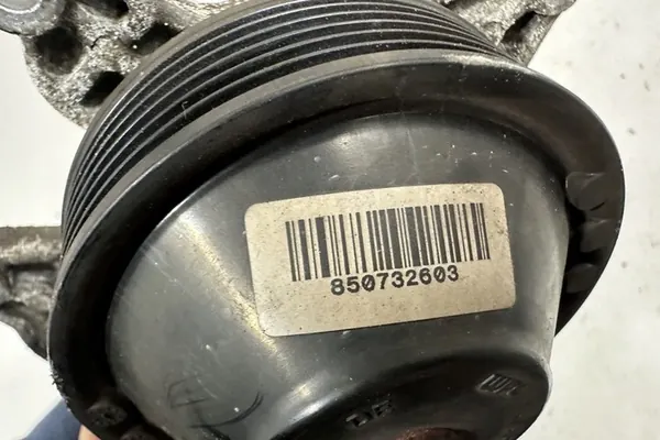 Vattenpump BMW 6 GRAN COUPE (F06) 3.0L Diesel image 3