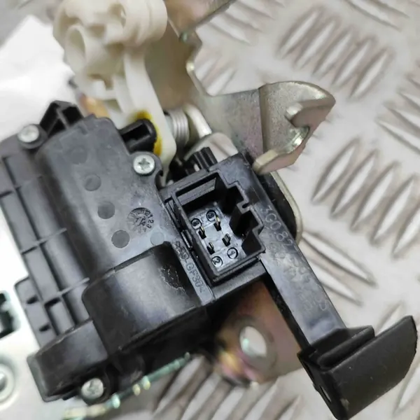 Bagagelucka VW PASSAT B8 3G0827503 image 6