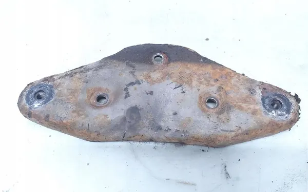 2009 SsangYong Rexton Support de différentiel arrière image 2